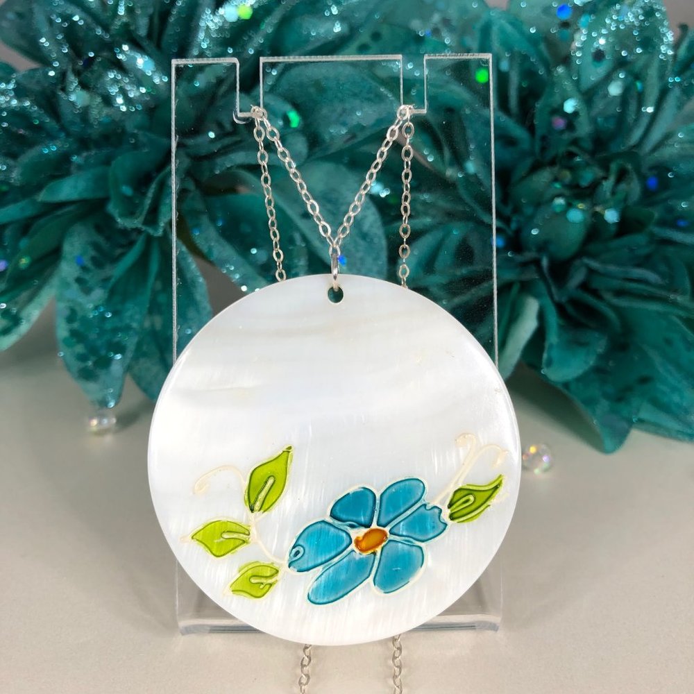🎉Free with purchase!🎉 Abalone Shell Necklace w Hand Painted Blue Flower